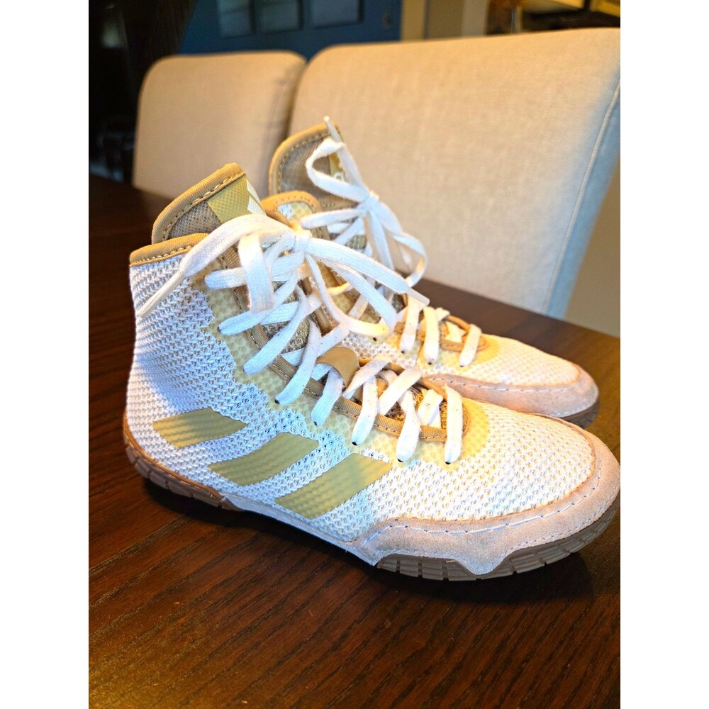 Adidas Tech Fall 2.0 Wrestling Shoes Youth 1 White Vegas Gold Gum FZ5387 Mat